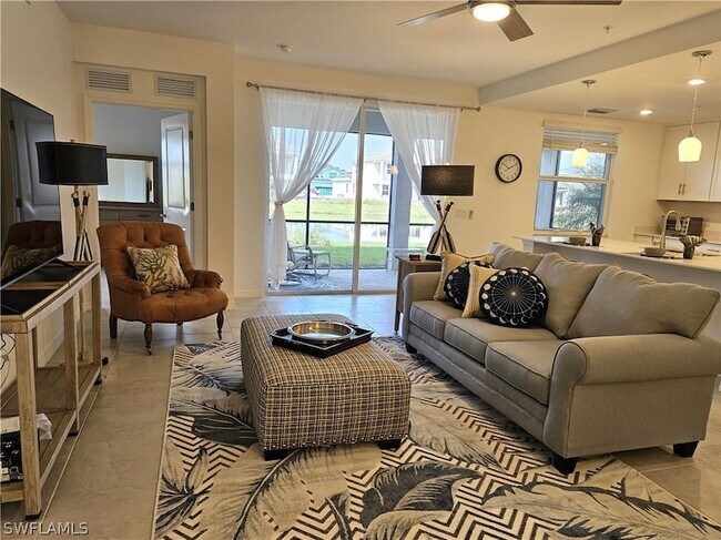 Building Photo - 5739 Oakmont Ct