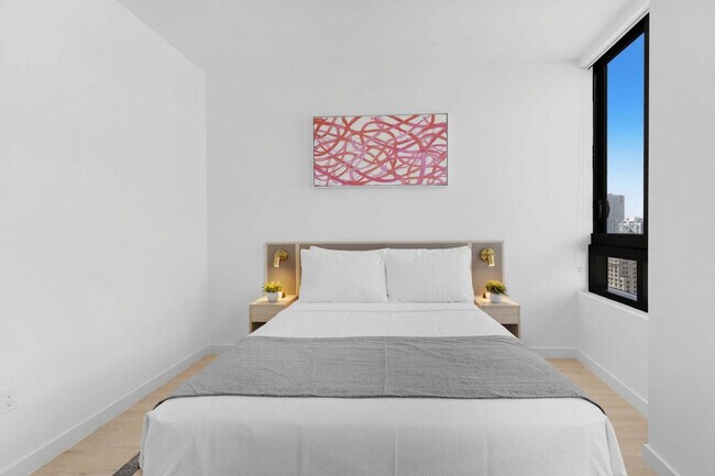 Building Photo - 225 N Miami Ave