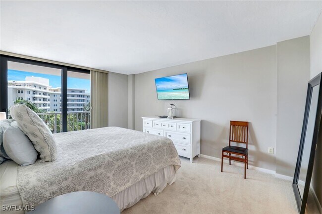 Building Photo - 260 Seaview Ct
