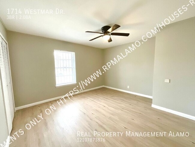 Building Photo - 1714 Westmar Dr