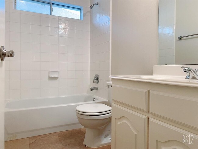 Building Photo - 16422 Pinon Vista Dr