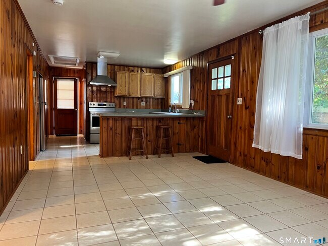Building Photo - 34 Corsino Ave