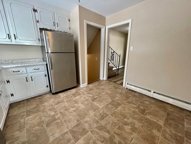 Building Photo - 818 S Park Dr