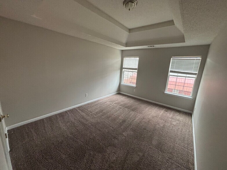 Building Photo - 1116 Setter Trce