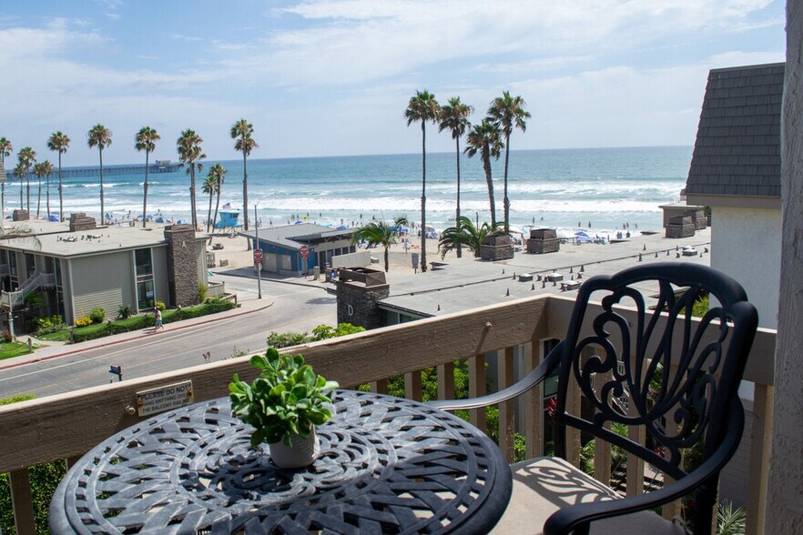 Building Photo - 999 N Pacific St