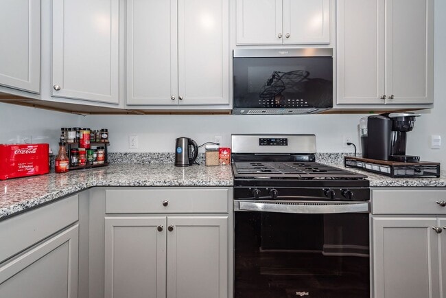 Building Photo - 3 Bedroom, 2.5 Bathroom Townhome in Carolina Groves - Moncks Corner