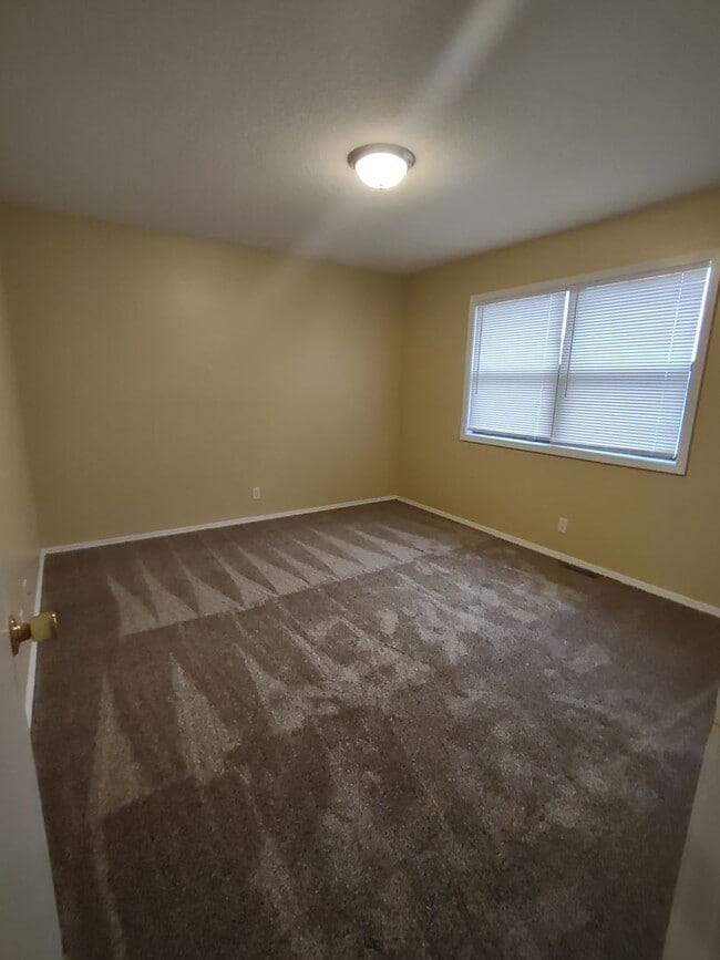 Building Photo - Townhome with a Great Location (Magnolia)