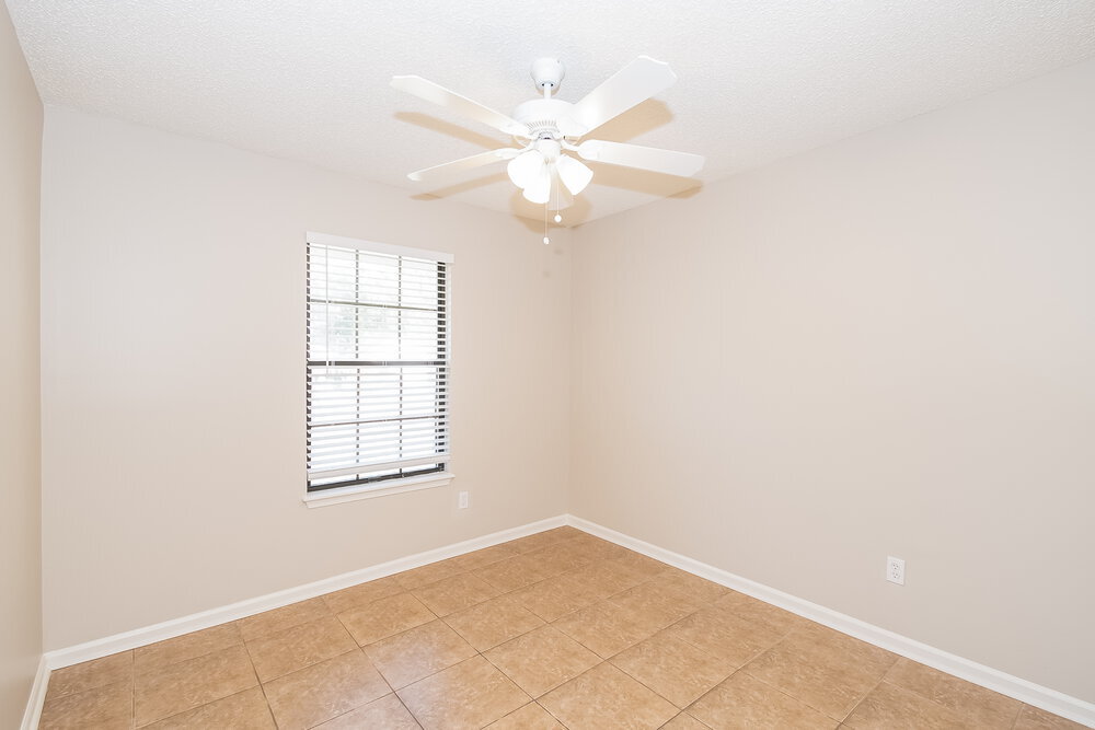 Building Photo - 10827 Carrington Ct