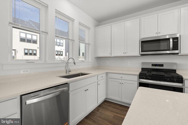 Building Photo - 1309 Bracken Ln