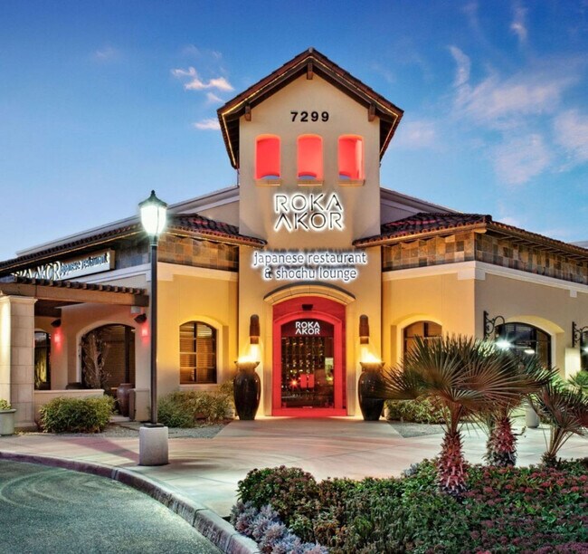 Building Photo - 7401 N Scottsdale Rd