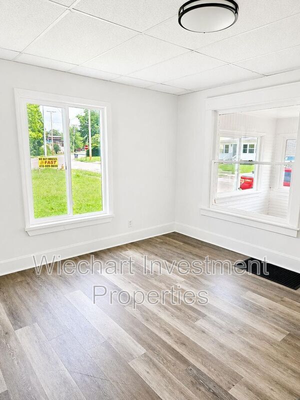 Building Photo - 770 Richie Ave