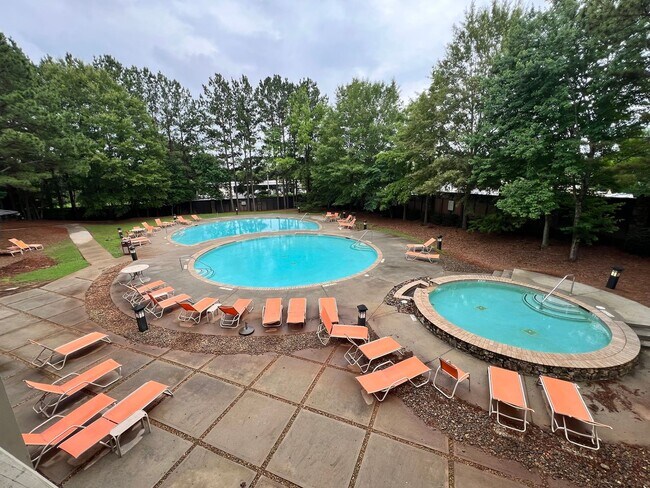 Building Photo - 3 Bedroom Townhome Woodlands of Clemson