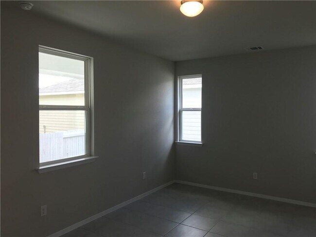 Building Photo - 1353 Goforth Rd