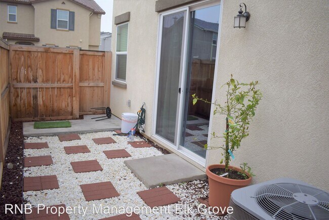 Building Photo - 3 br, 2.5 bath House - 8195 Kramer Ranch Lane