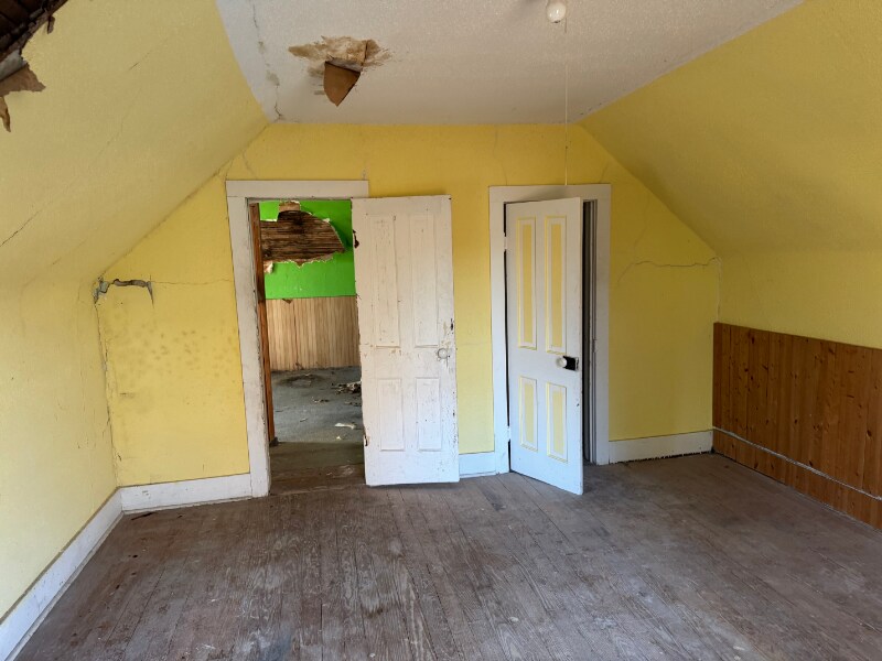 Building Photo - 502 S Broadway St