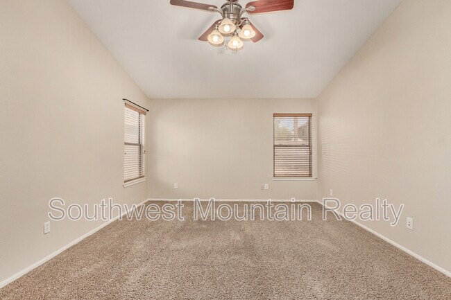 Building Photo - 29628 N Candlewood Dr
