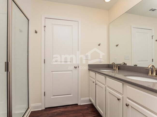 Building Photo - 4311 Effie Seward Dr