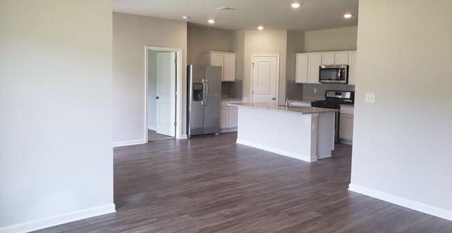 Building Photo - 28425 Evangeline Ln