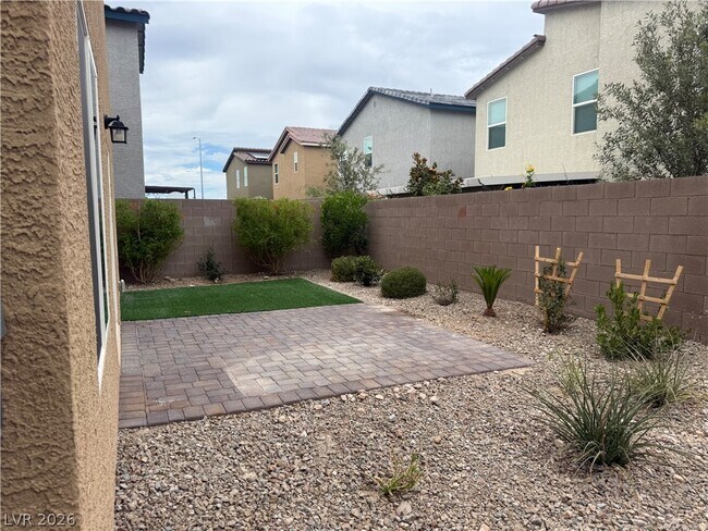 Building Photo - 8928 Seal Cv St