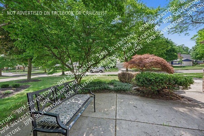 Building Photo - 547 Reed-