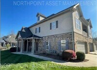 Building Photo - Spacious 3-Bedroom Townhome in the Riviera...