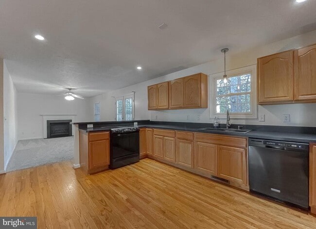 Building Photo - 19825 Fall Ct