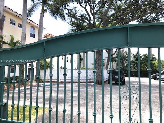 Building Photo - 3356 Bird Ave