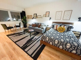 Building Photo - 1520 Senate St