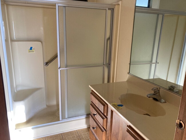 Building Photo - 1354 Jasmine Way