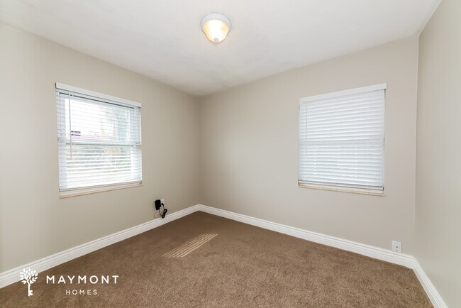 Building Photo - 1310 Dartmouth Dr