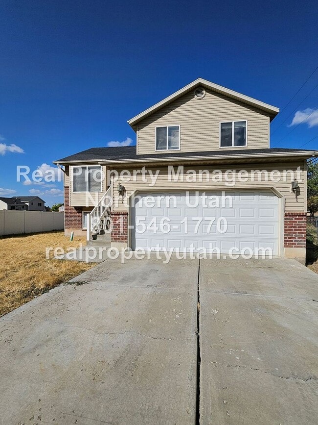 Building Photo - 4 Bedroom 3 Bath Ogden Home Available