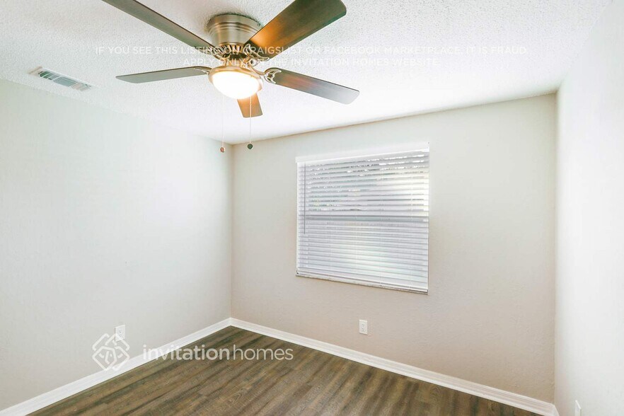 Building Photo - 10104 Enchanted Oaks Ct