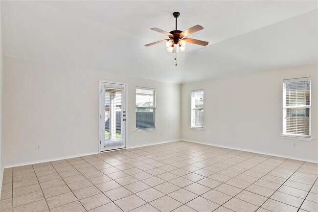 Building Photo - 1117 Alexandria Way