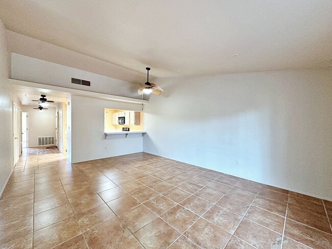 Building Photo - 1 MONTH FREE!!! 2 BEDROOM SINGLE STORY TOWNHOME 55+ COMMUNITY