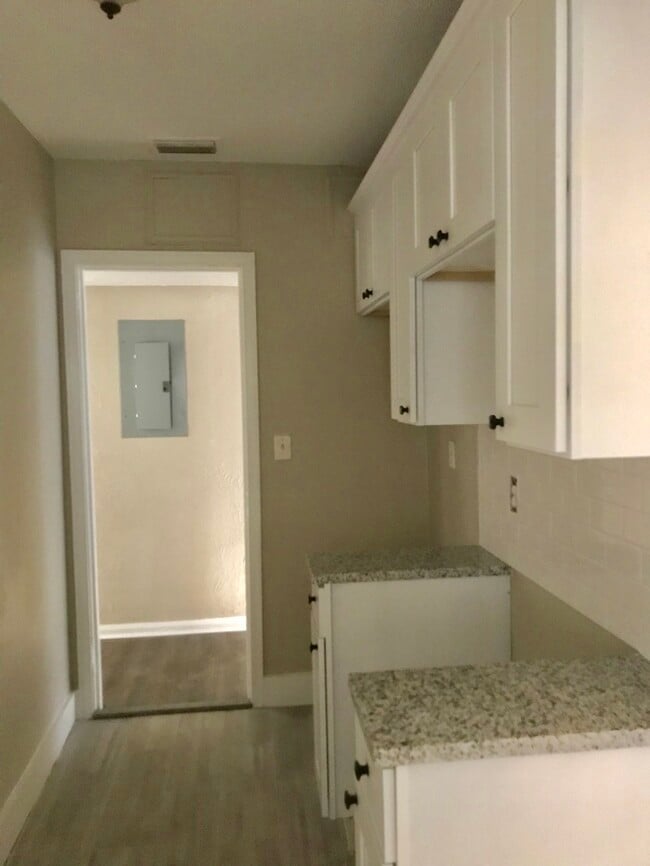 Building Photo - Coming Soon: 3-Bedroom Home with Covered Porch & Detached Garage