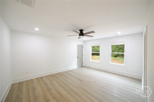 Building Photo - 1470 Mars Hill Rd