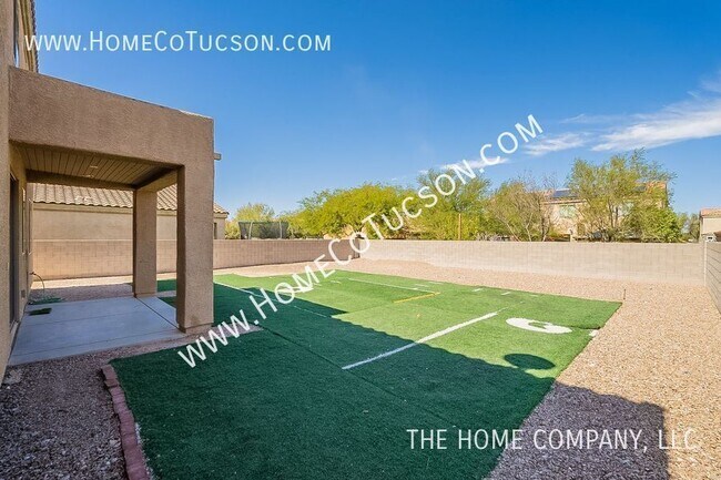 Building Photo - 6645 E Gehrig Ln