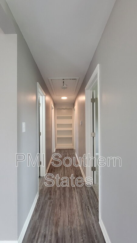 Building Photo - 104 Madison Cir