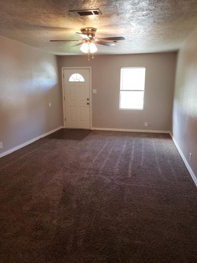 Building Photo - NISD HOME