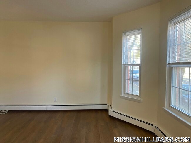Building Photo - 62 S Huntington Ave