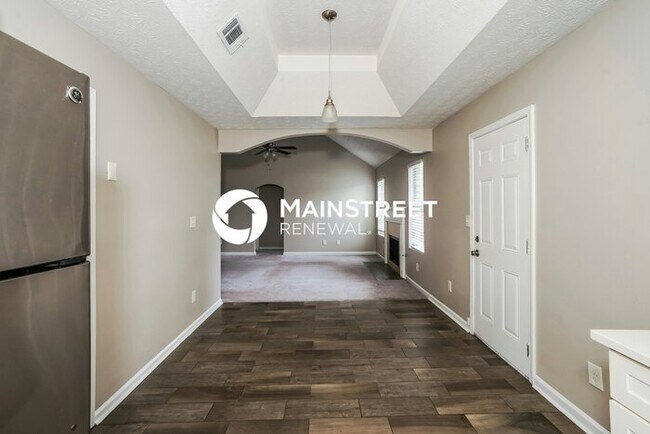 Building Photo - 4 Bedroom Pet-Friendly Home in Riverdale, GA with Main Street Renewal