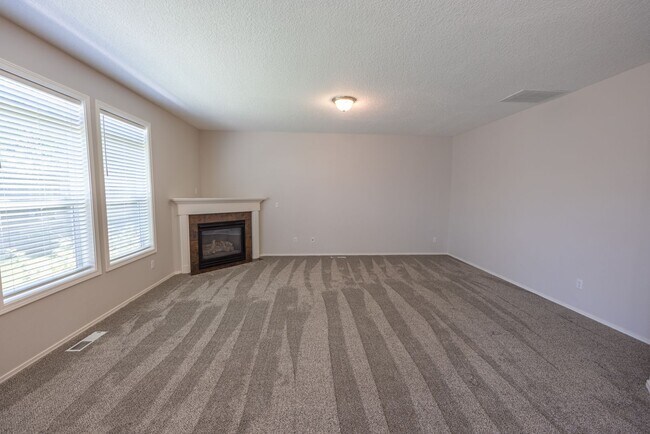 Building Photo - Home for rent in fast growing Ridgefield, WA - 4 bedr + Bonus Room