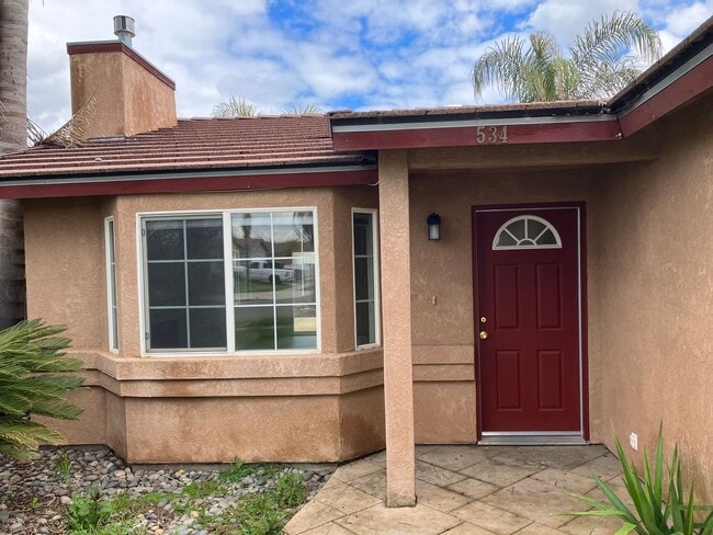 Building Photo - 4 Bedroom 2 Bath House for Rent