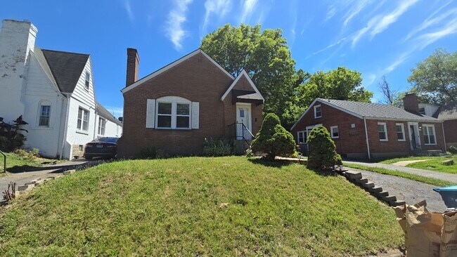 Primary Photo - 6736 Maryellen St