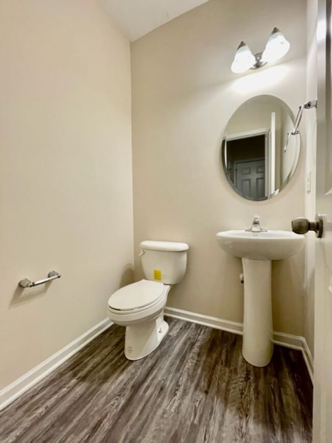 Building Photo - Luxurious 2 story 3 bedroom 2.5 bath townhomes. Located in Salisbury.