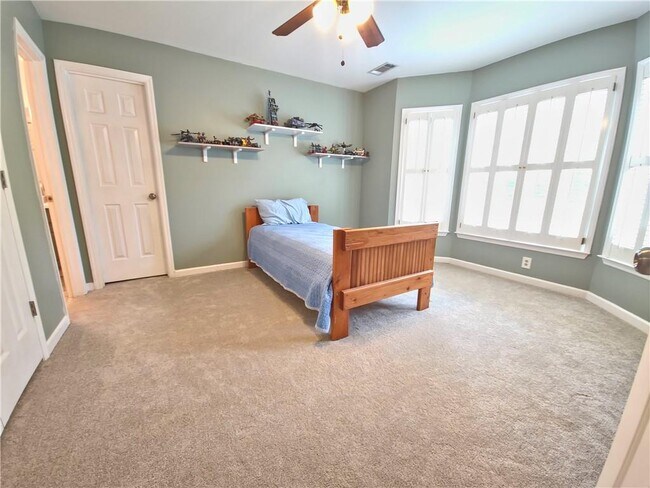 Building Photo - 9373 Kingston Crossing Cir