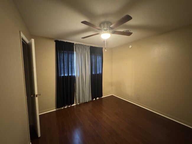 Building Photo - 3608 Edgemont Dr