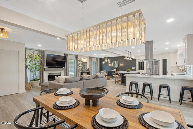 Building Photo - 1449 Norwich Ave