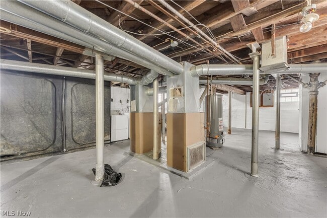 Building Photo - 1063 E 171st St