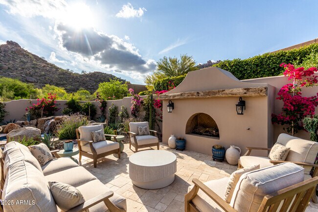 Building Photo - 11434 E Juan Tabo Rd